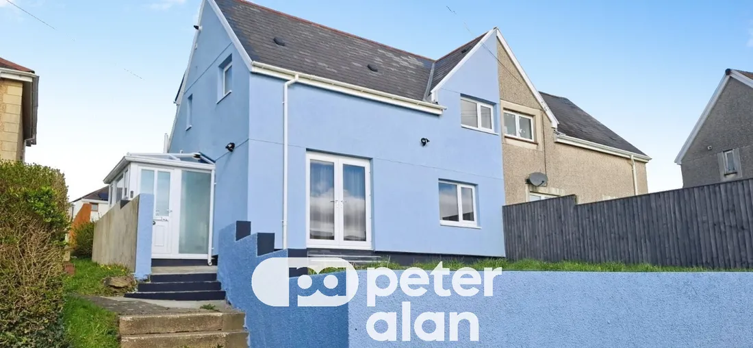 House Nicander Parade in Swansea