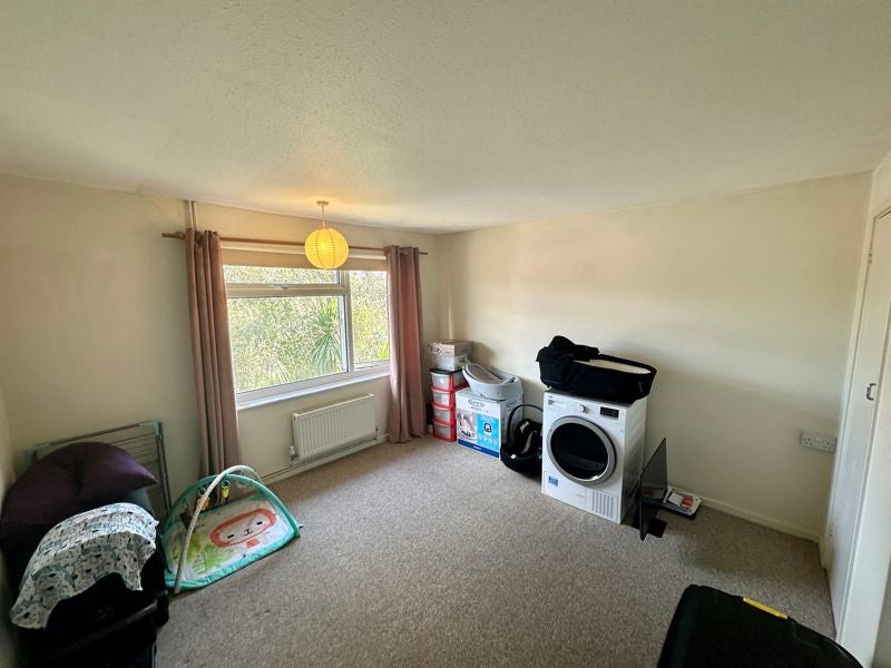 Flat Gilbert Road in Chichester