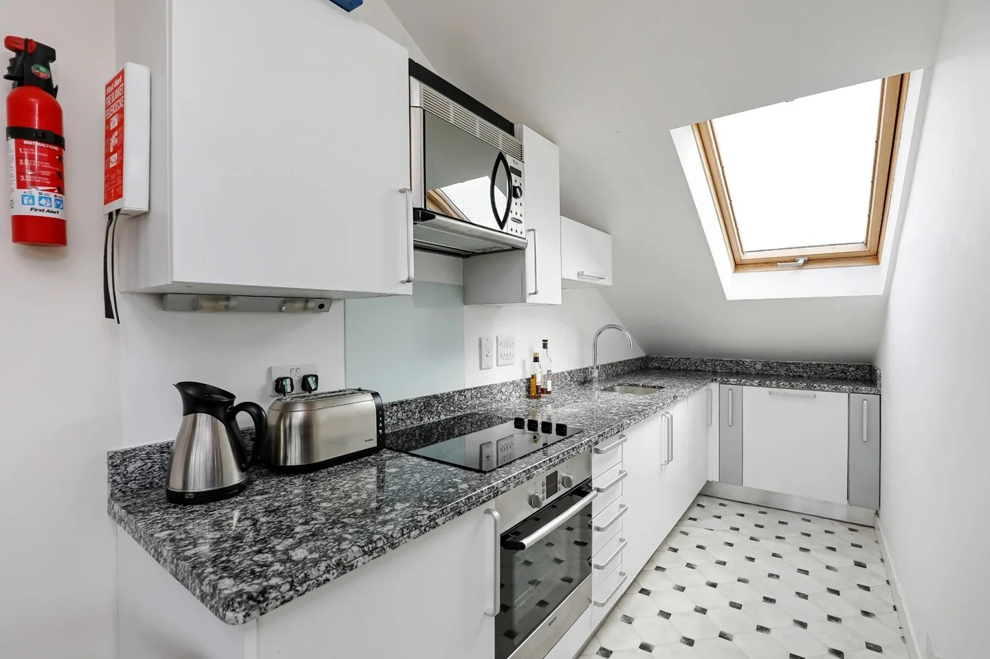 Flat Hartfield Crescent in Greater London