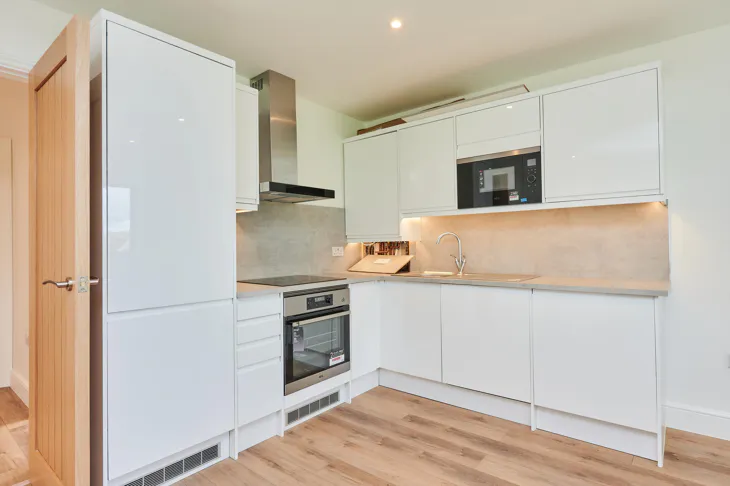 Flat Hendon Way in Greater London