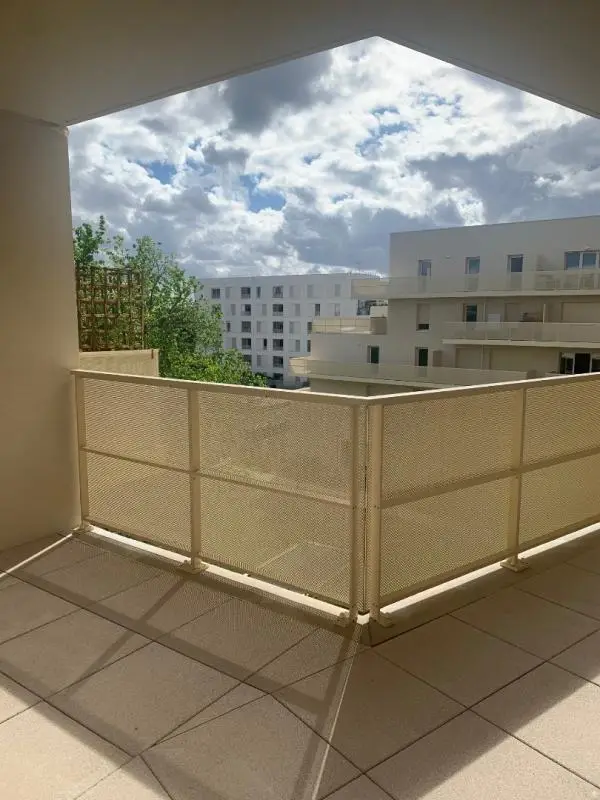 Flat Rue Camille Pelletan in Cenon