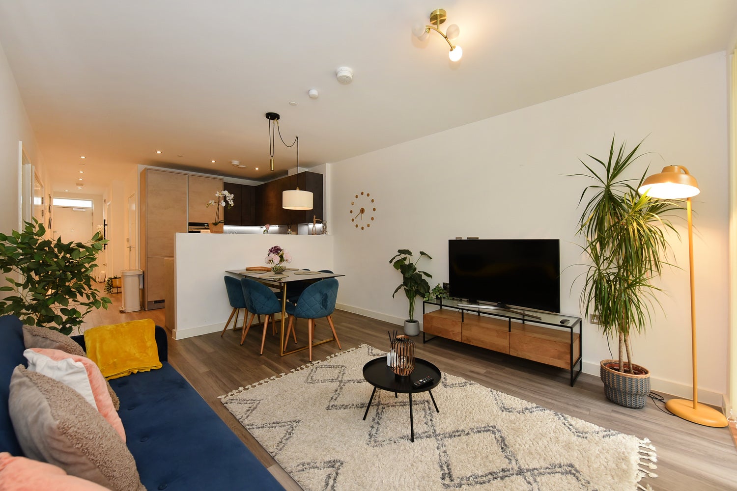 Flat Madison Way in Greater London