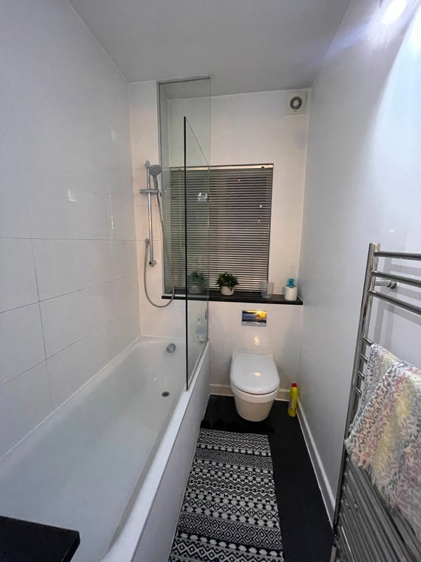 Room Gliddon Road in Greater London