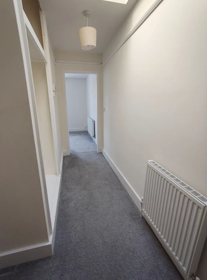 Flat Crendon Street in High Wycombe