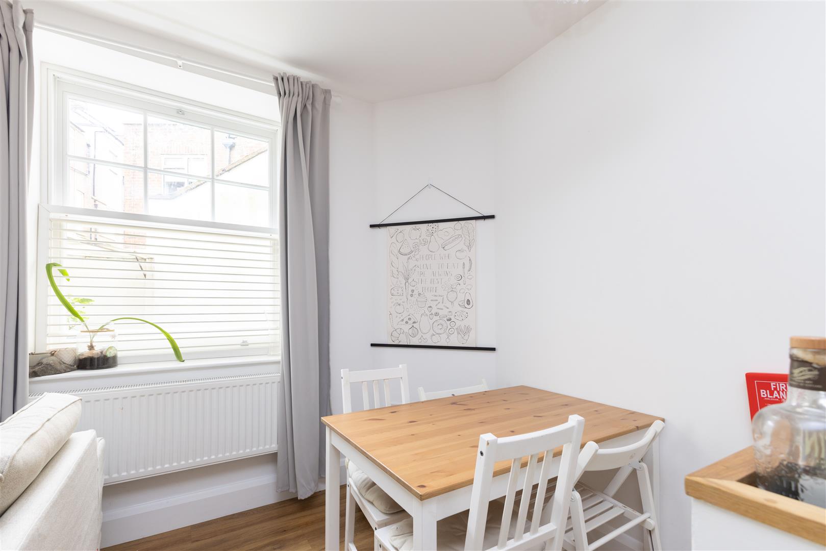 Flat Robertson Passage in St Leonards
