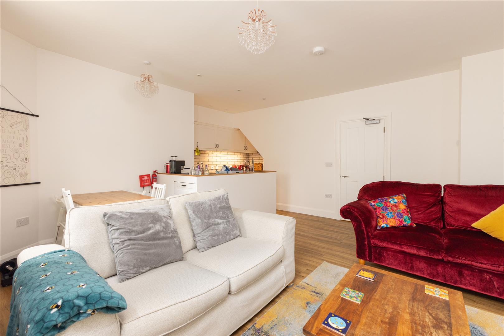 Flat Robertson Passage in St Leonards