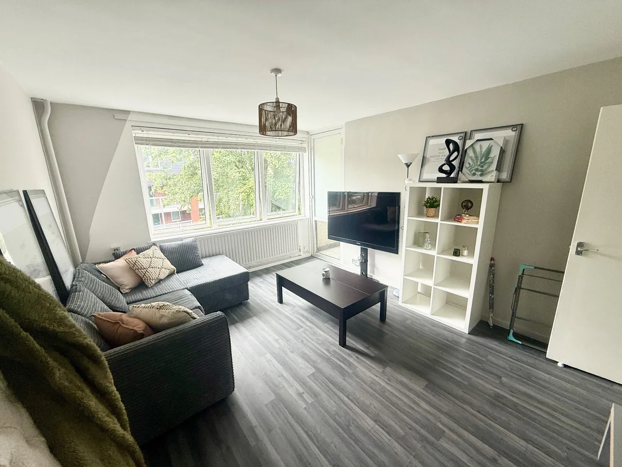 Flat Eckford Street in Greater London