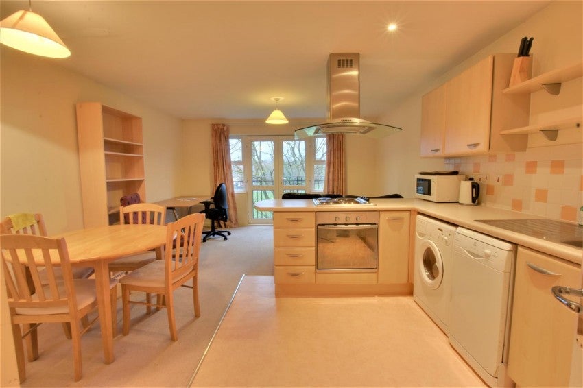 Flat York Road in Watford