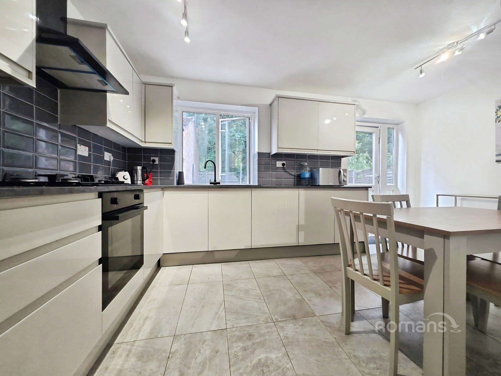 House Bywood in Bracknell