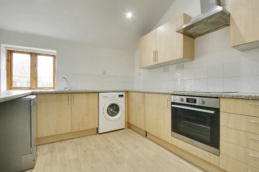 Flat Woodhall Lane in Hertsmere