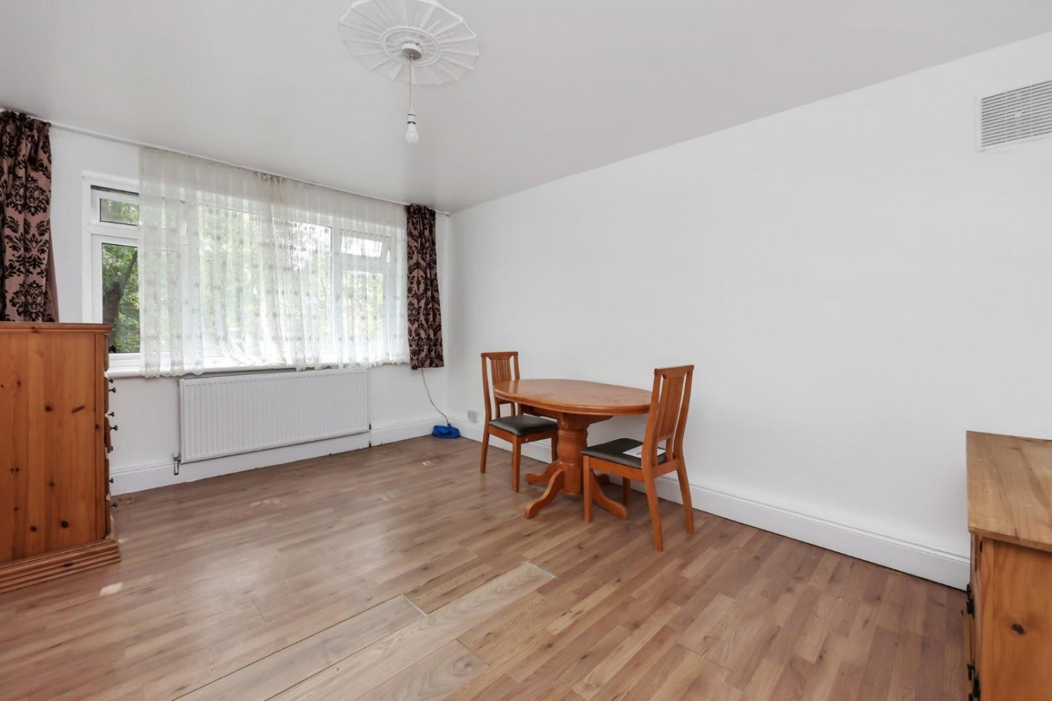 Flat Amhurst Road in Greater London