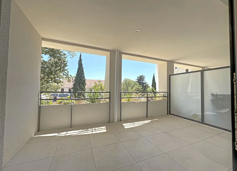 Flat Rue Simonne Mathieu in Montpellier