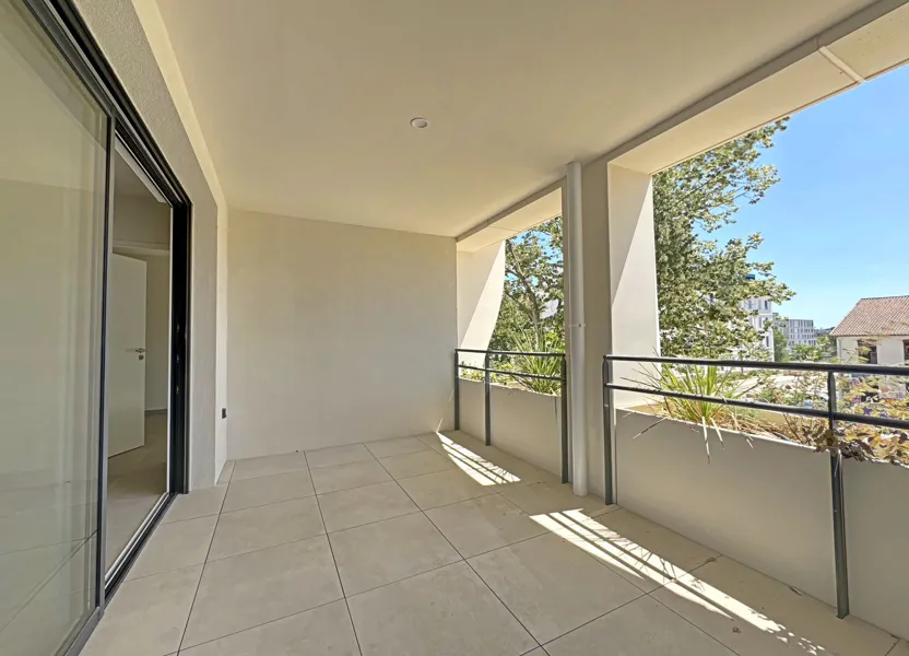 Flat Rue Simonne Mathieu in Montpellier