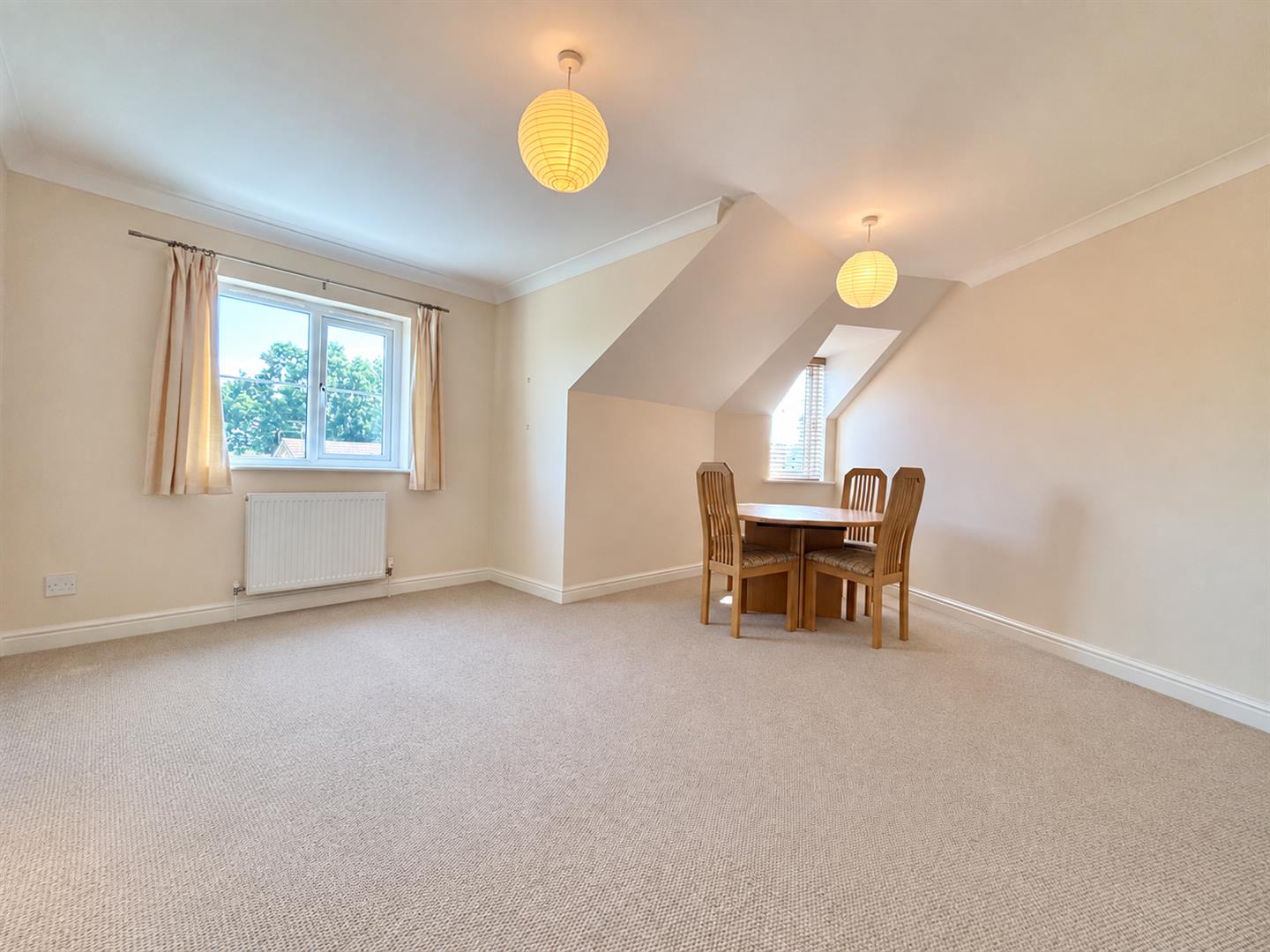Flat Swanmore Road in Ryde