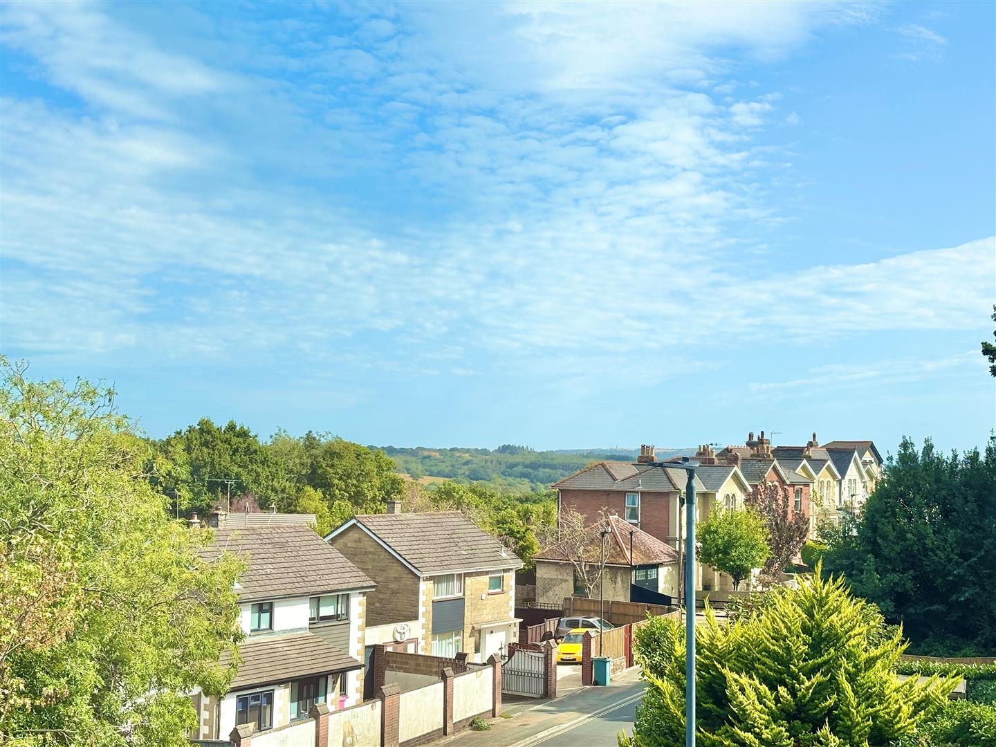 Flat Swanmore Road in Ryde