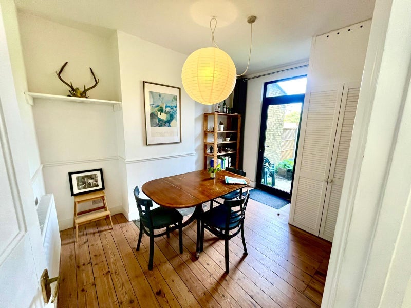 Room Chingford Road in Greater London