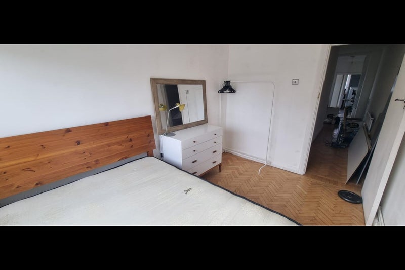 Room Sydenham Road in Greater London