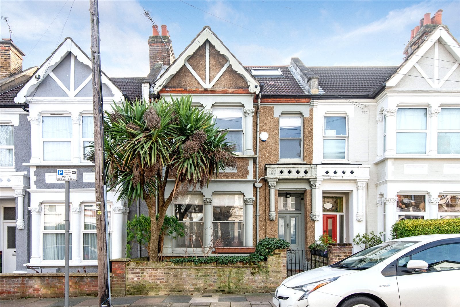 House Inman Road in Greater London