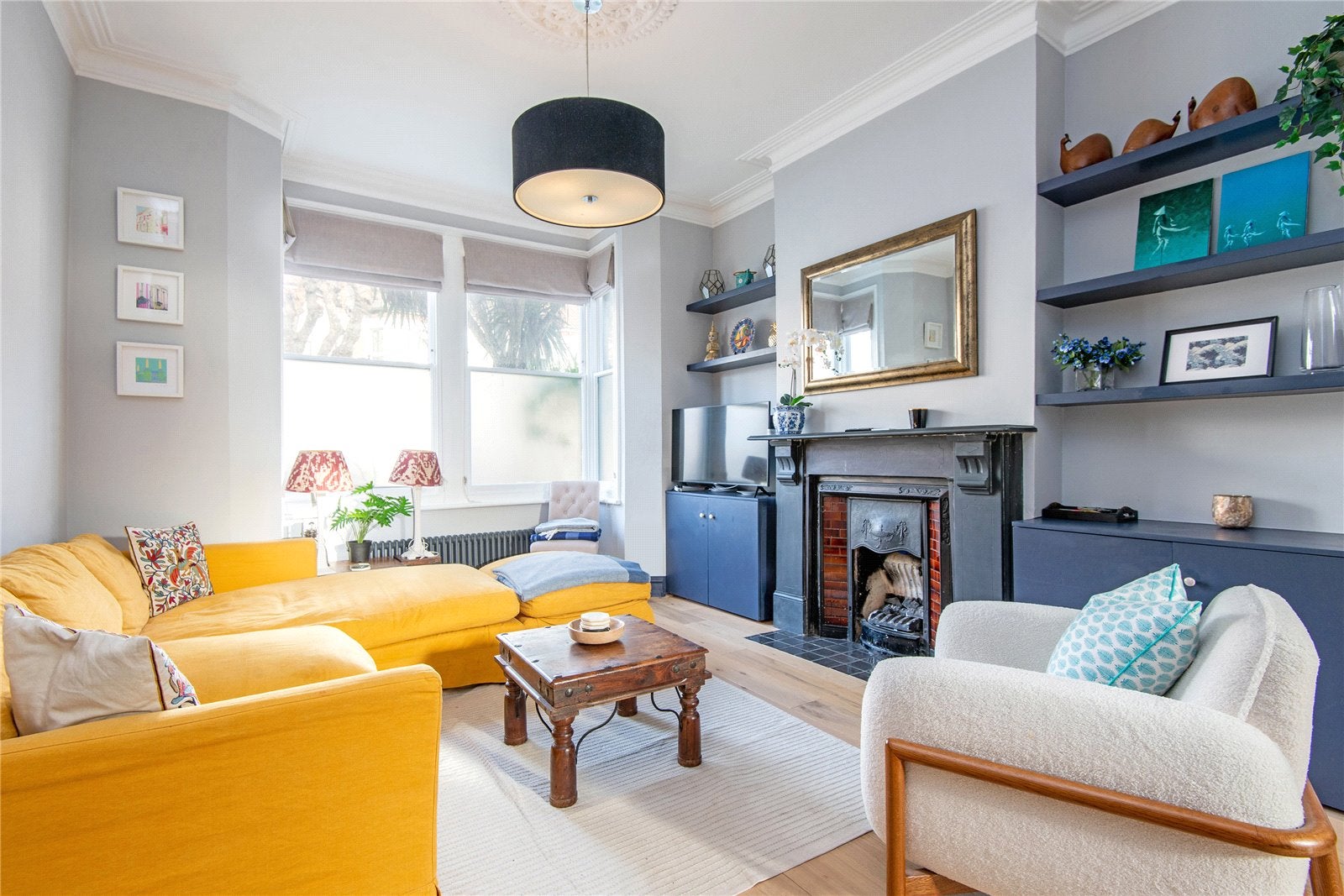 House Inman Road in Greater London