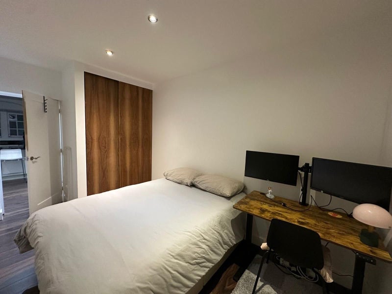 Room Swanfield Street in Greater London