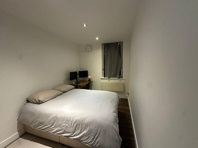 Room Swanfield Street in Greater London