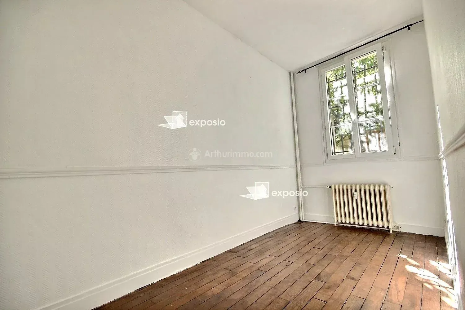 Flat Rue Laure Fiot in Asnières-sur-Seine