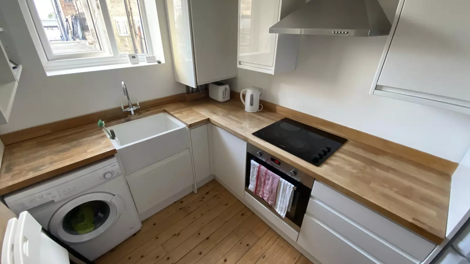 Flat Varden Street in Greater London