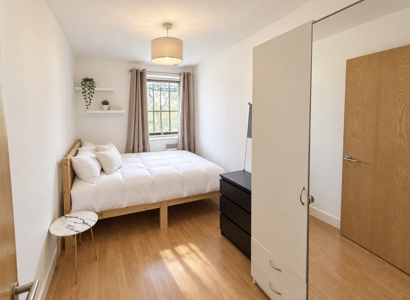 Flat Bethnal Green Road in Greater London