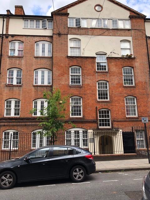 Flat Churchway in Greater London