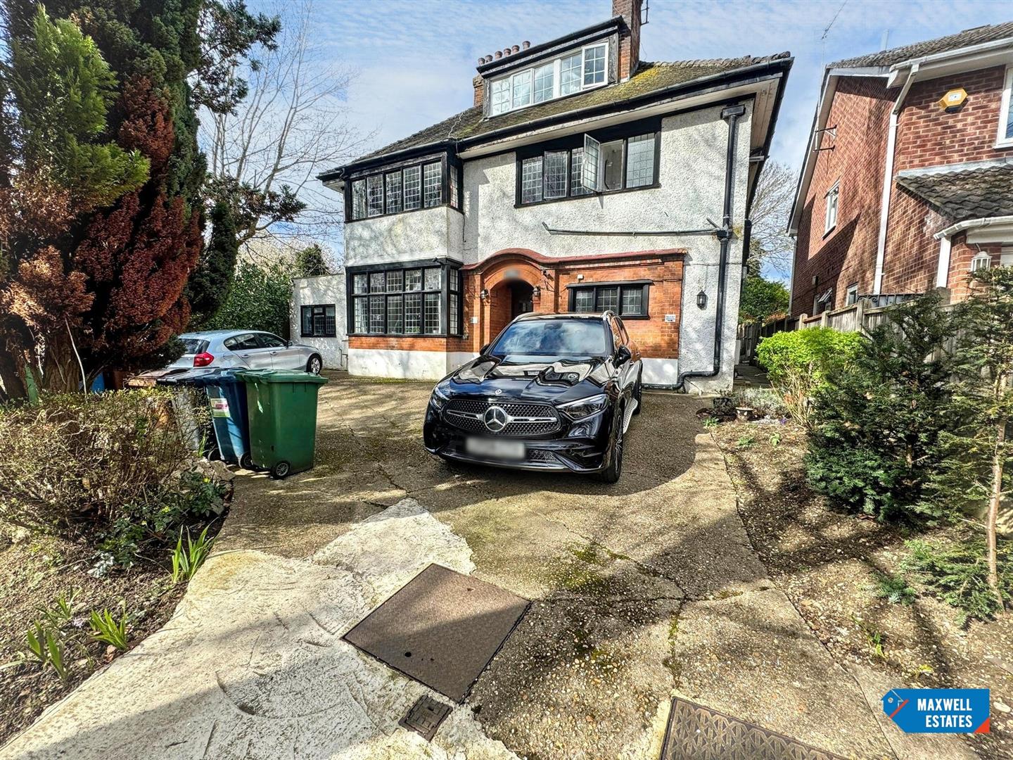 Flat Royston Grove in Greater London