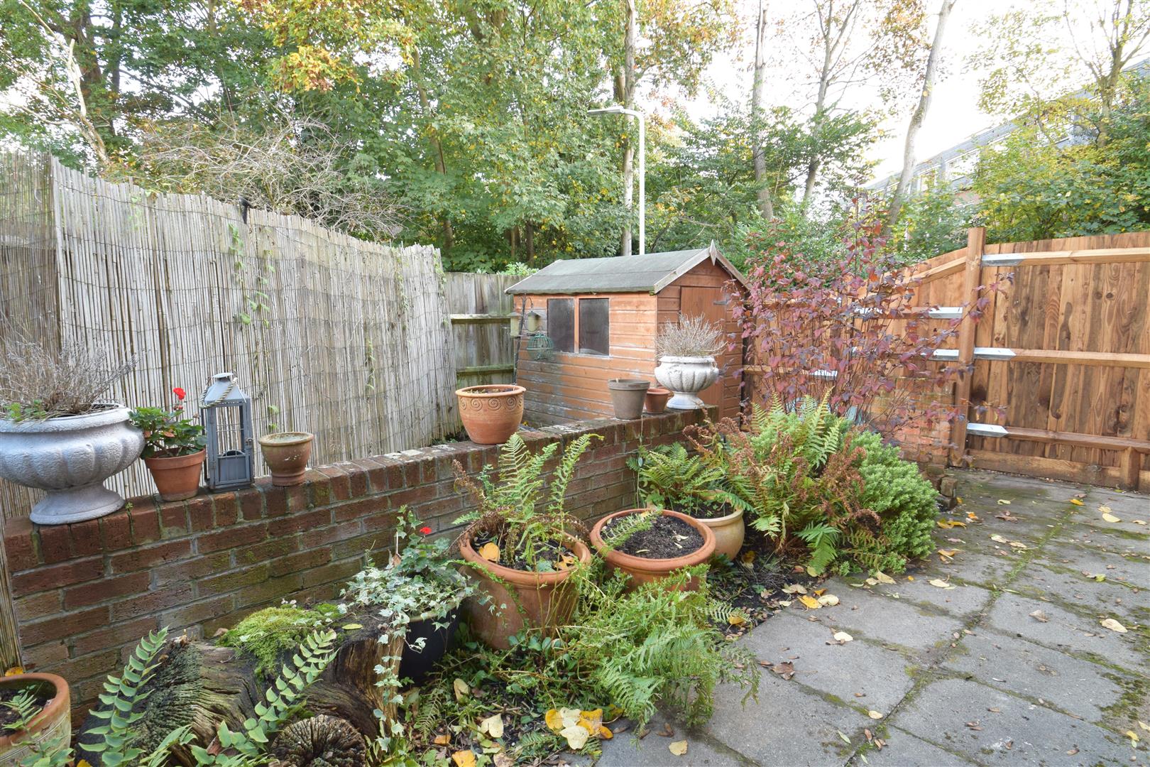 House Myrtleside Close in Greater London