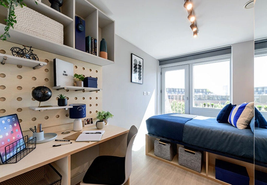Room Stour Road in Greater London