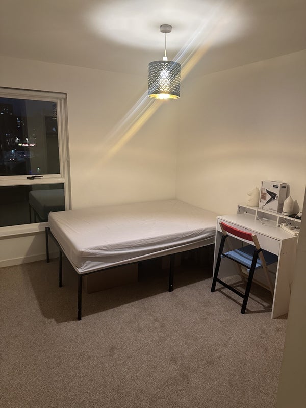 Room Moir Street in Glasgow