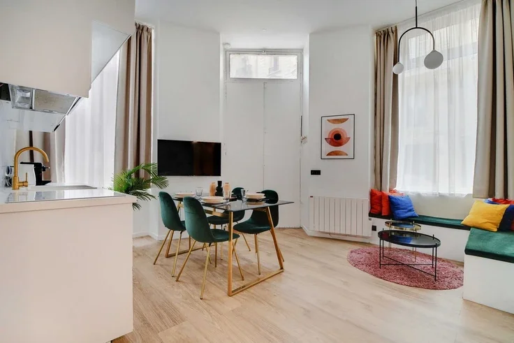 Flat Rue Thimonnier in Paris