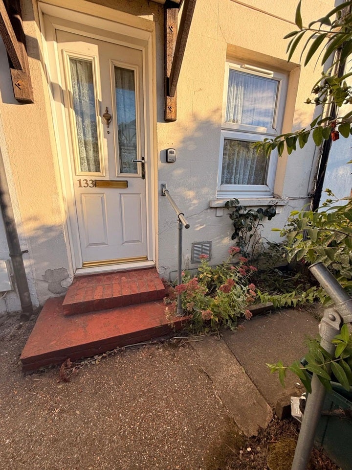 House Lower Road in Greater London