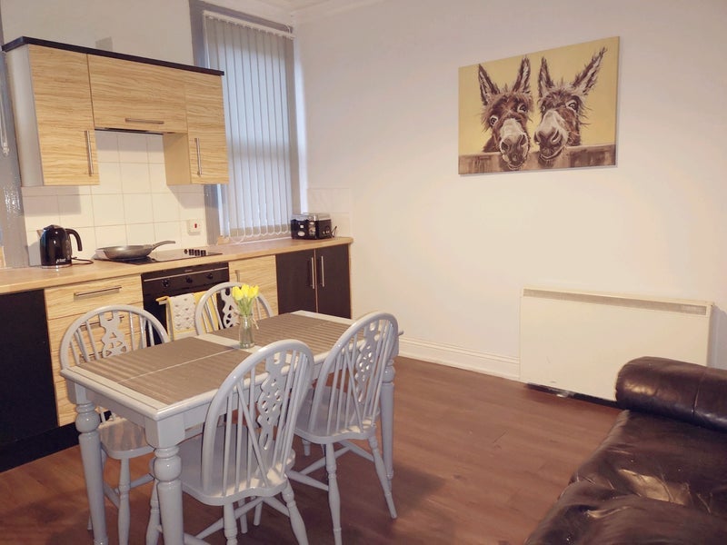 Room Beechwood View in Leeds