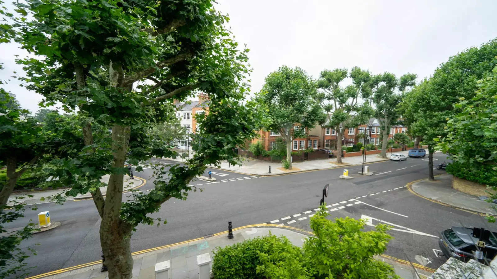 Flat St Helens Gardens in Greater London