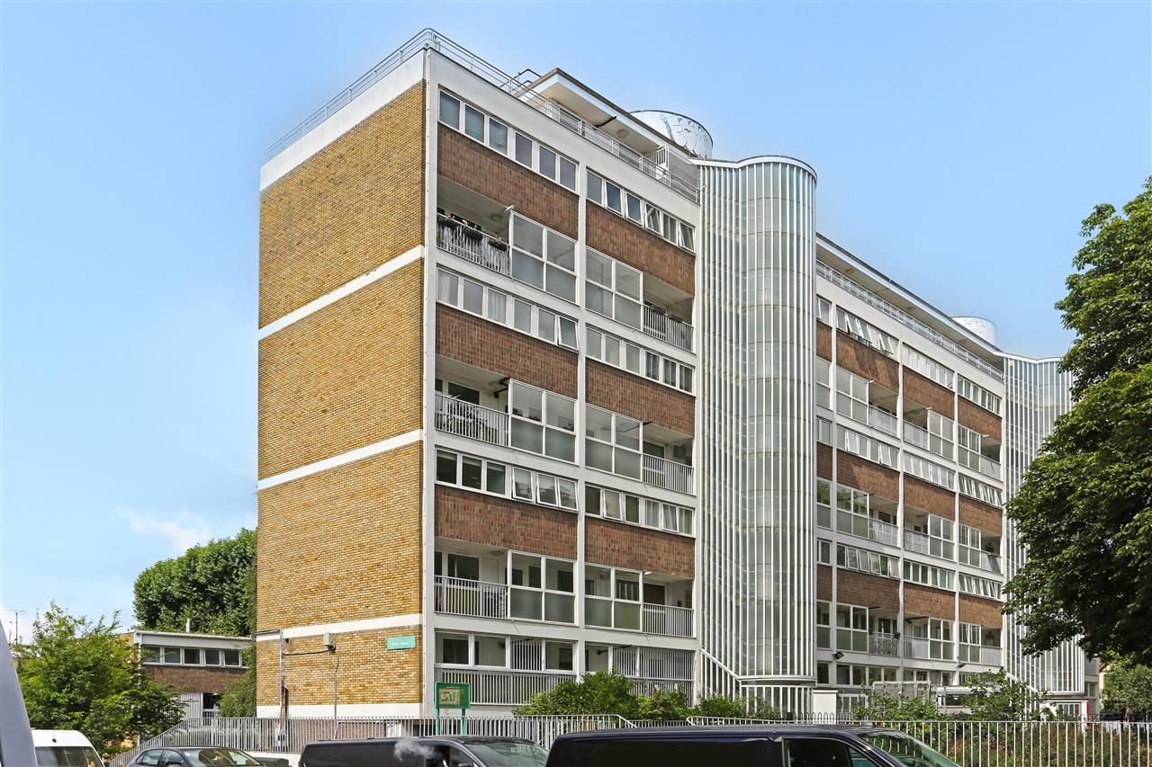 Flat Highgate Road in Greater London
