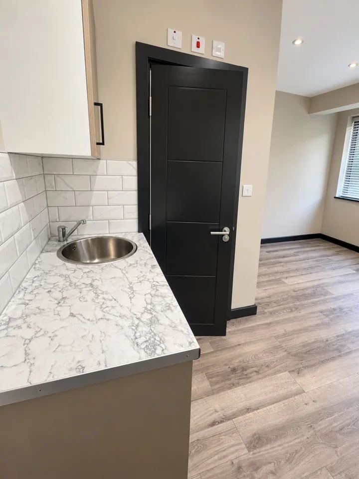 Flat Byron Road in Greater London