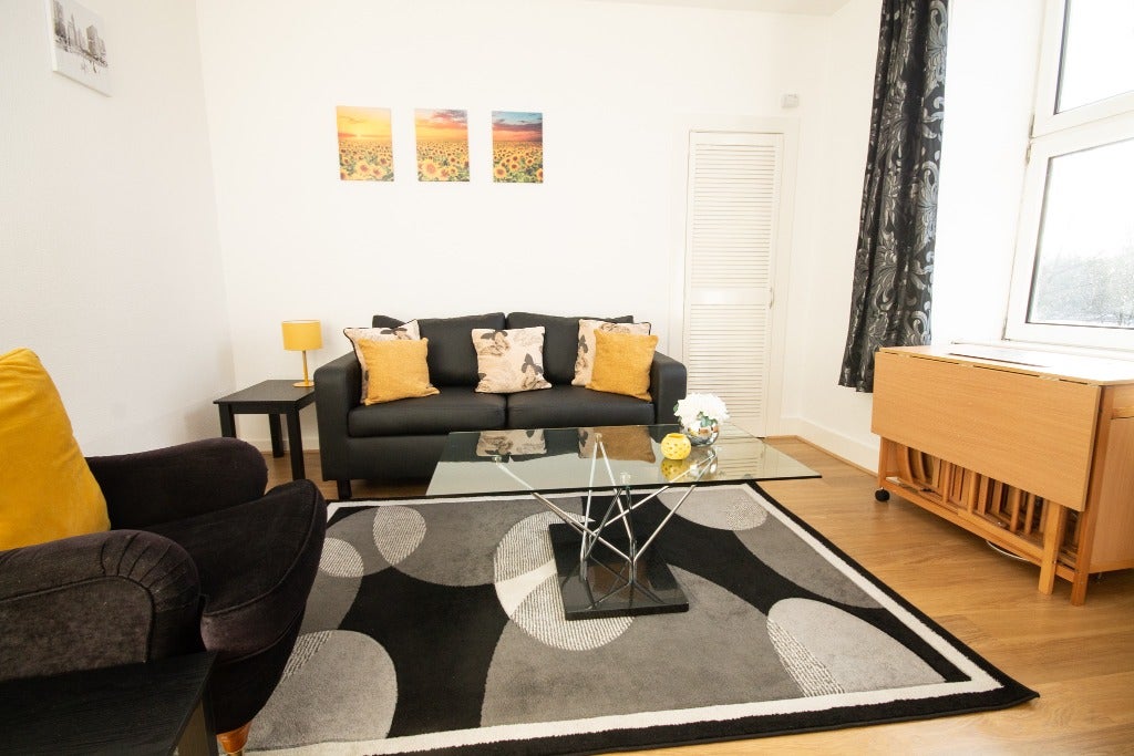 Flat Merkland Road East in Aberdeen City
