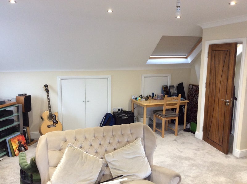 Room Courtfield Avenue in Greater London