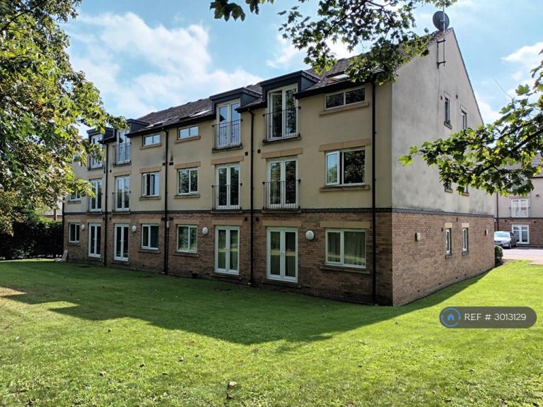 Flat The Beeches in Leeds