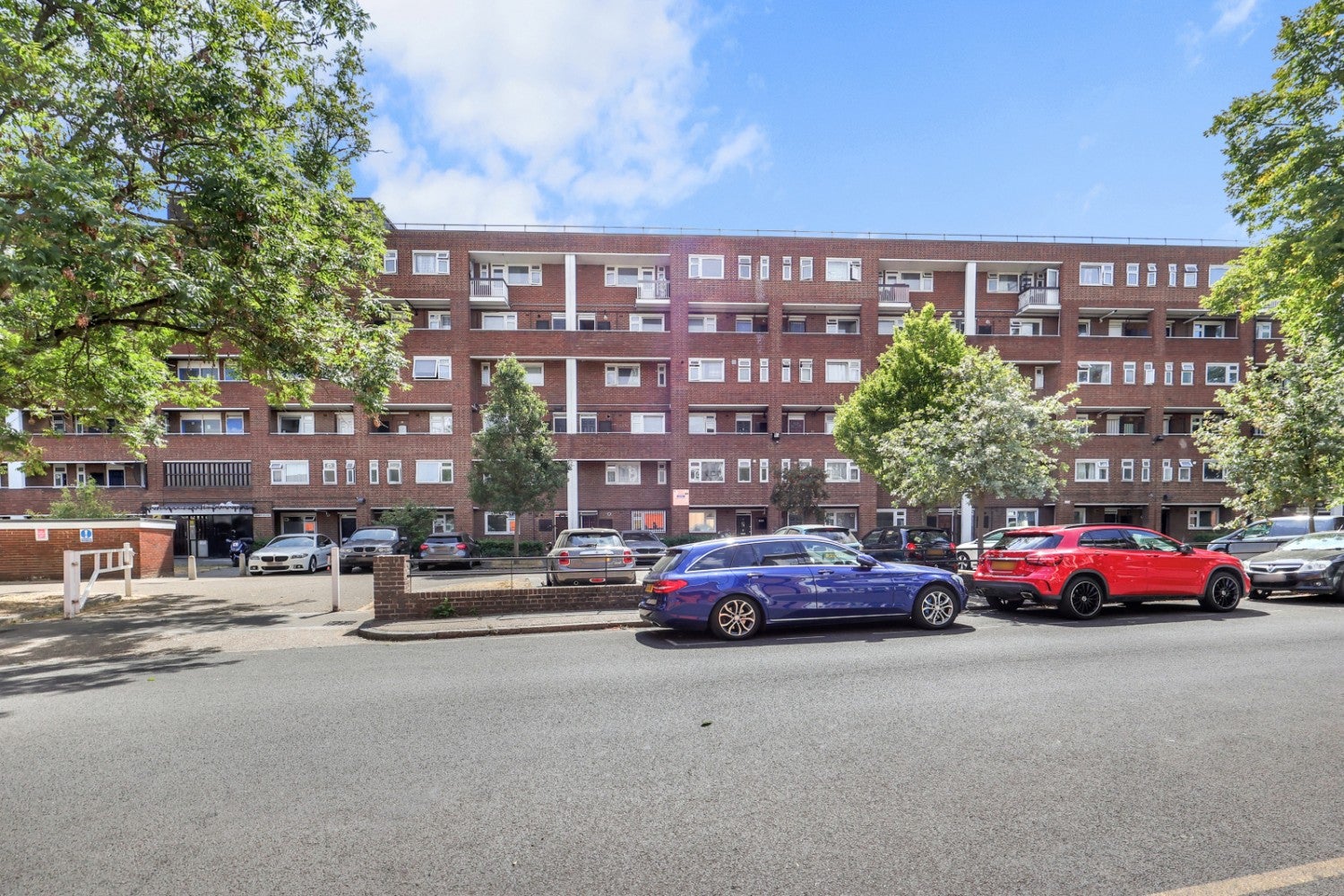 Flat Solebay Street in Greater London