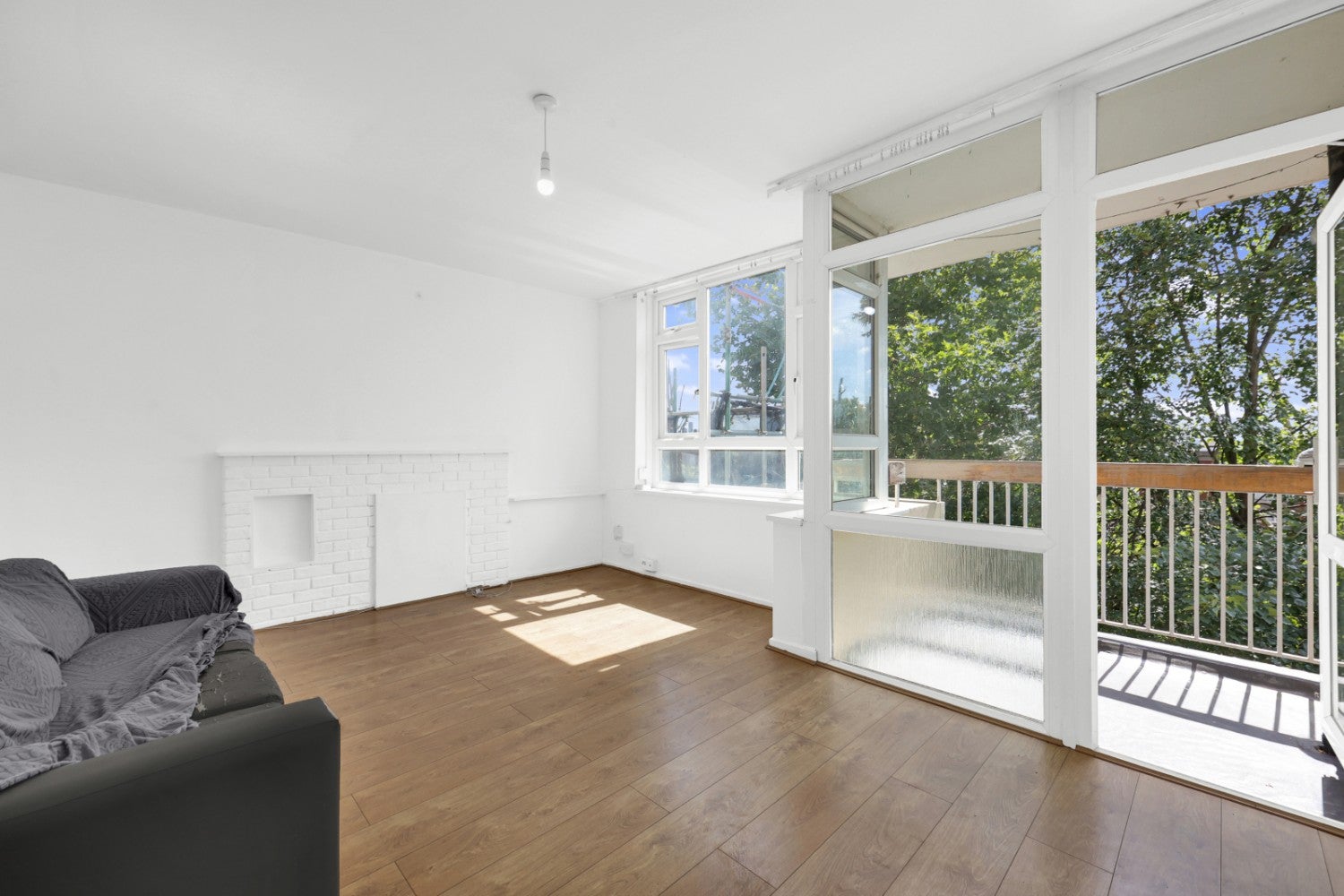 Flat Solebay Street in Greater London