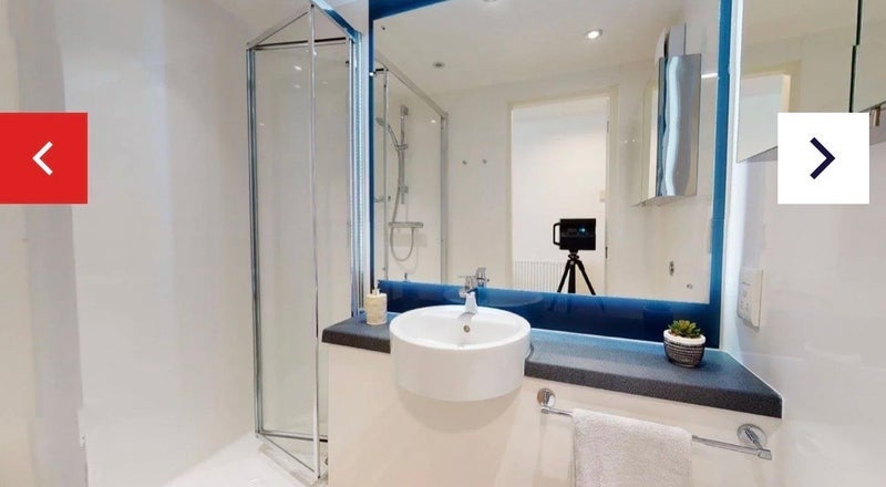 Room Lett Road in Greater London