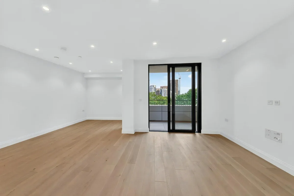 Flat Barclay Road in Greater London
