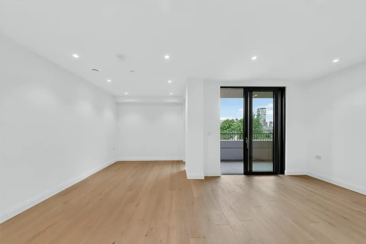 Flat Barclay Road in Greater London
