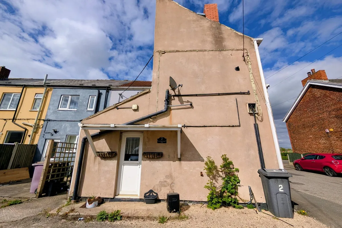 House New Barlborough Close in Clowne