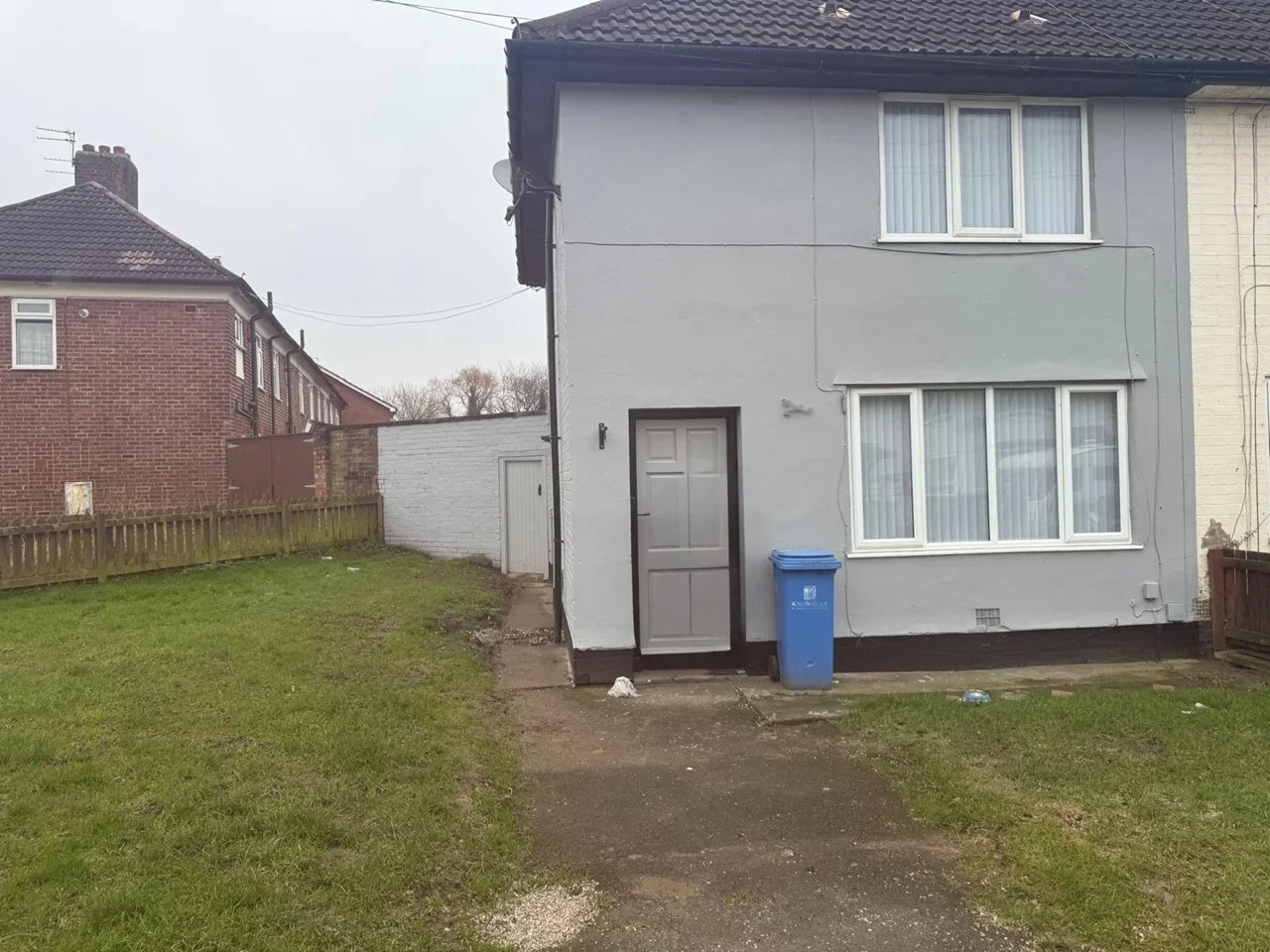 House Woolfall Close in Huyton