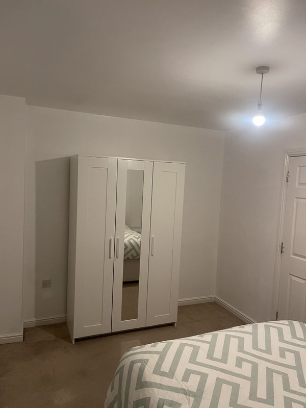 Room Breccia Gardens in St Helens